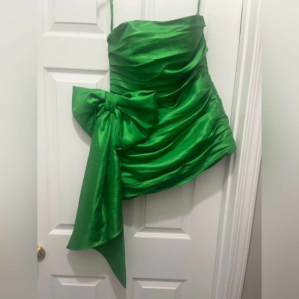 Kelly Green Hoco Dress💚